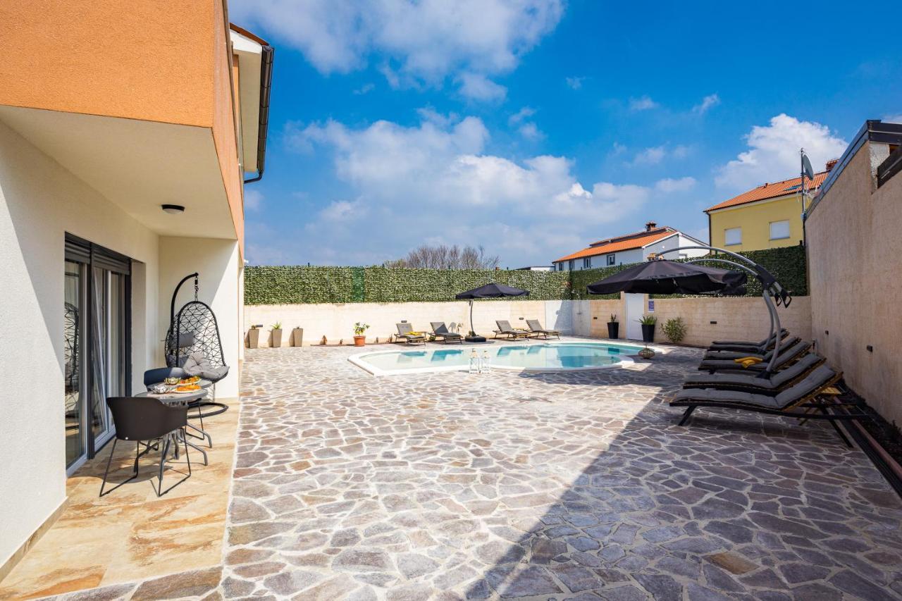 Villa Nur